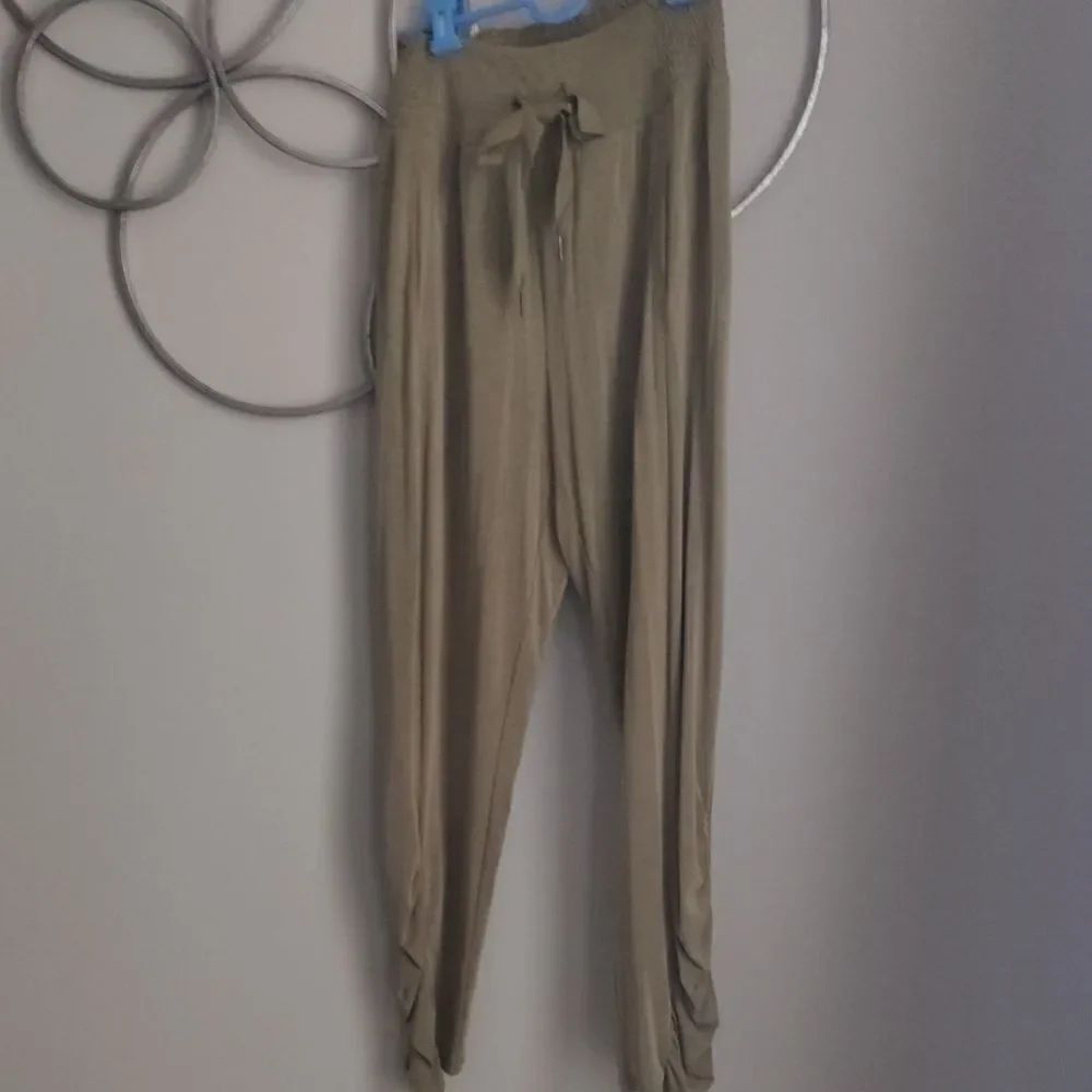 Anthropologie Saturday Sunday rouched joggers